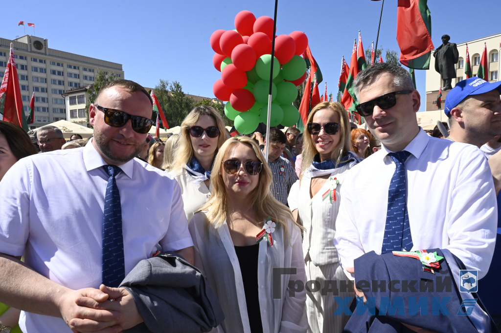 Гродненские химики во время празднования Дня Независимости Республики Беларусь_2025_12.JPG